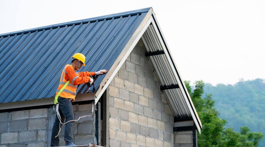 Professional gutter cleaning in Perryton, TX